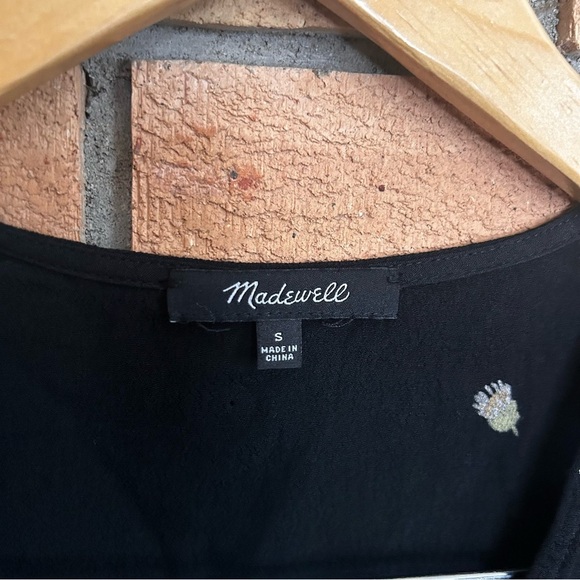 Madewell Sash-Tie Wrap Top in Lazy Daisies Black Size Small - Picture 3 of 8